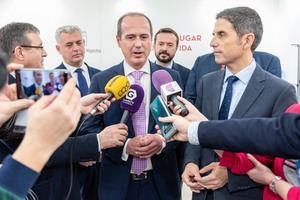 Guadalajara estrecha lazos turísticos y culturales con Alcalá gracias a la firma de un protocolo en FITUR