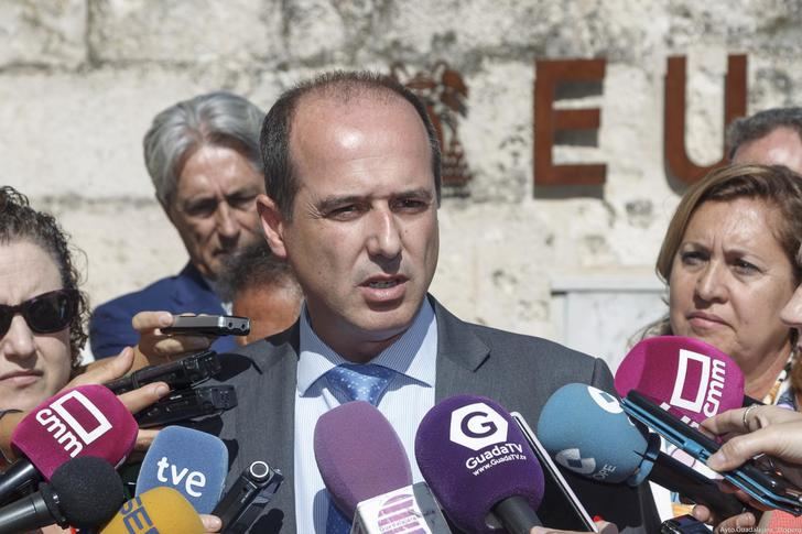 Alberto Rojo creará una mesa técnica de trabajo para coordinar todas las medidas dirigidas al entorno del nuevo campus de Guadalajara