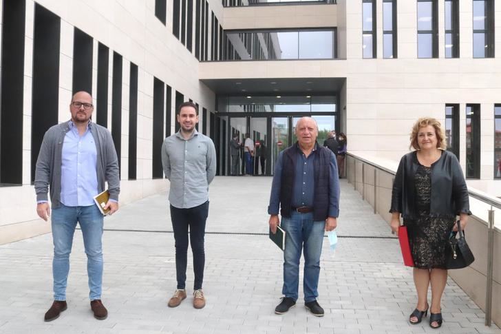 Alcaldes de la provincia piden a la Fiscalía un compromiso firme contra los problemas derivados de la okupación