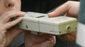 Tres accidentes terminan con tres detenidos por conducir bajo los efectos del alcohol en Guadalajara