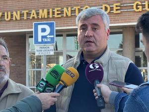 Esteban: Pedimos al PSOE y sus representantes que exijan soluciones inmediatas a las deficiencias del transporte por tren o autobús con Madrid