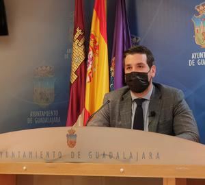 El PP lleva al pleno del Ayuntamiento de Guadalajara su repulsa de los ataques al sector cárnico por parte del ministro Garzón