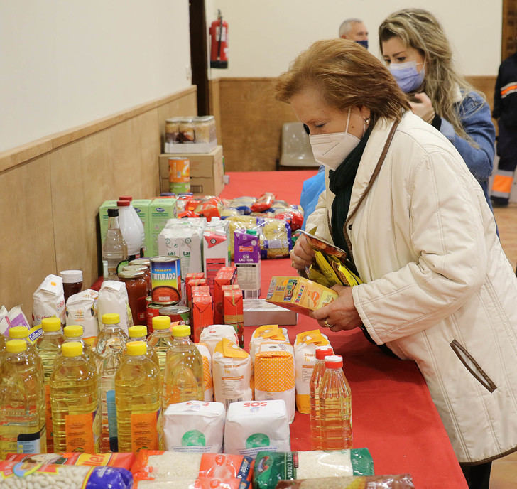 El Ayuntamiento de Almonacid va a entregar 400 kilos de alimentos a Cáritas y Cruz Roja 