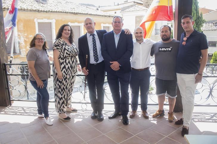 José Miguel López toma el bastón de mando de Almonacid de Zorita