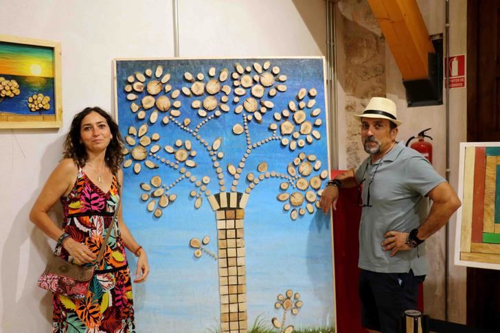 El amor de una pareja, hecho 'Arte de medios mixtos' en el Espacio Cultural El Molino