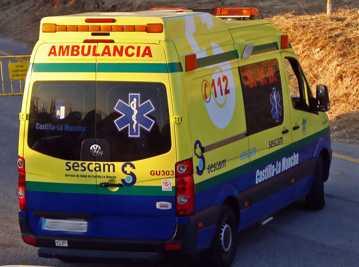 Dos trabajadores de ambulancias de Guadalajara heridos tras la agresión sufrida por un joven en estado de embriaguez