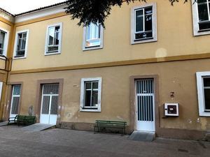 Los padres y alumnos del Instituto Castilla de Guadalajara explota contra la Junta por la dejación para acometer las graves humedades que sufre el edificio