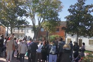 El 4º Andariego de Cabanillas reúne a más de 120 personas paseando entre árboles e historias