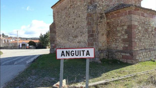 El ayuntamietno de Anguita ratifica por unanimidad en pleno borrar del INE el nombre franquista de una de sus calles