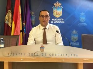 La ciudad de Guadalajara hará un guiño a la natalidad y al medioambiente gracias a la iniciativa de Vox