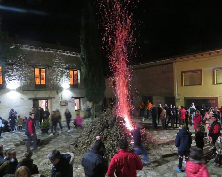 Las Águedas, las Candelas y un mundo rural que se escapa