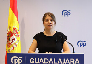 Asenjo exige a Page y Bellido que aclaren si pedirán el voto para que Sánchez siga gobernando