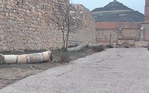 Indignaci&#243;n en el peque&#241;o municipio de Atienza tras aparecer destrozado parte del viacrucis
