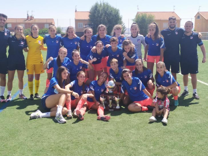 El Atlético de Madrid juvenil se lleva el primer triangular de fútbol femenino "Excmo. Ayuntamiento de Yunquera de Henares" 