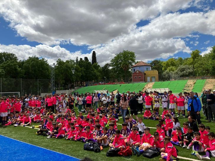 El Club Atlético Guadalajara presenta a todos los equipos de fútbol base de su escuela