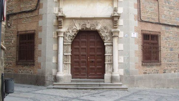 La Fiscalía mantiene la petición de 17 años contra el cura acusado de abusar de una menor en Talavera