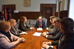 El Ayuntamiento de Guadalajara incorporará a tres trabajadoras más al área de Bienestar Social para combatir las listas de espera