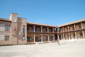 El Ayuntamiento de Yunquera de Henares solicita a la Junta la construcción de una residencia de mayores en el municipio 
