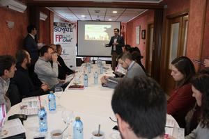 Empresarios se reúnen en Azuqueca para hablar de transformación digital y conocer la FP Dual