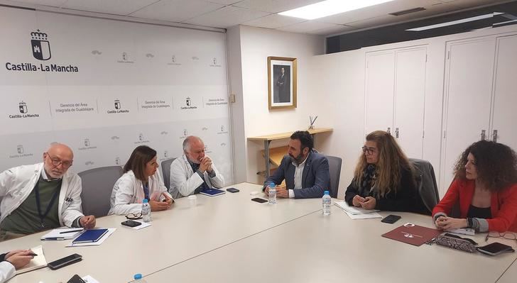 El Ayuntamiento y la Gerencia del Hospital mantienen una reunión para tratar de mejorar la atención sanitaria en Azuqueca