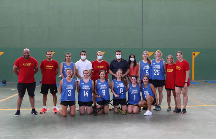 La selección absoluta femenina de Lacrosse vuelve a concentrarse en Azuqueca