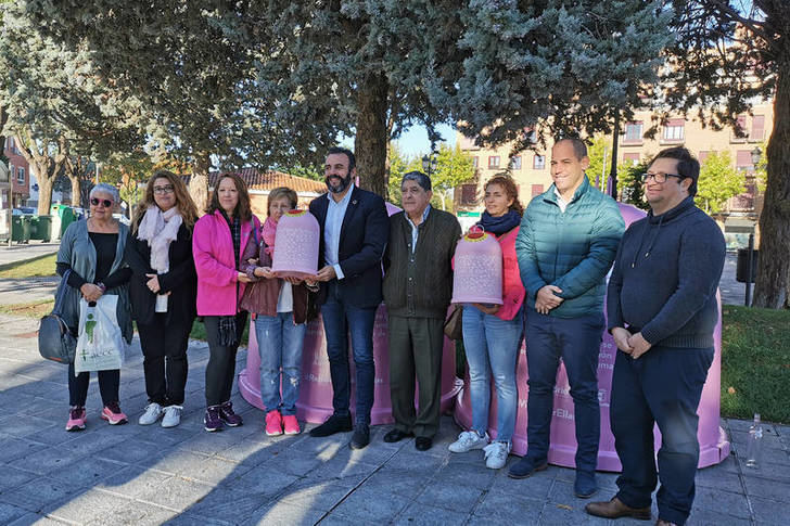 Azuqueca participa en la campaña 'Recicla vidrio por ellas' para recaudar fondos para la investigación sobre el cáncer