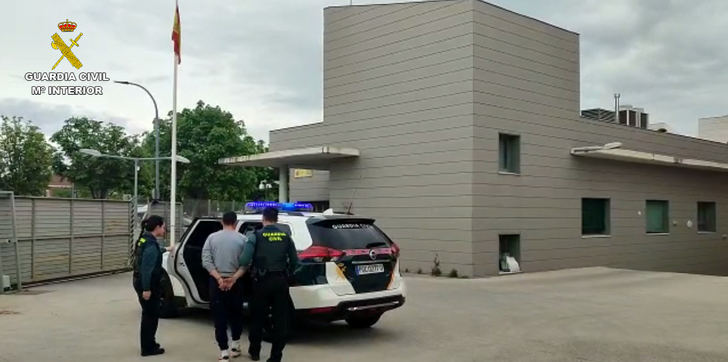 La Guardia Civil detiene a dos personas por robo en Azuqueca de Henares