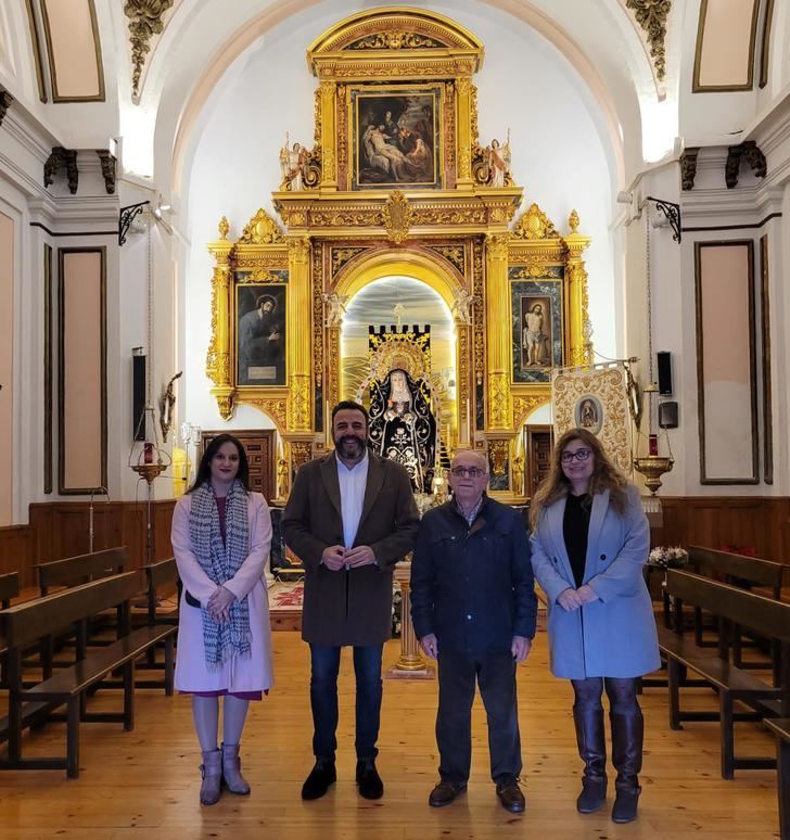 El Ayuntamiento de Azuqueca renueva su colaboración con la Hermandad de la Virgen de la Soledad