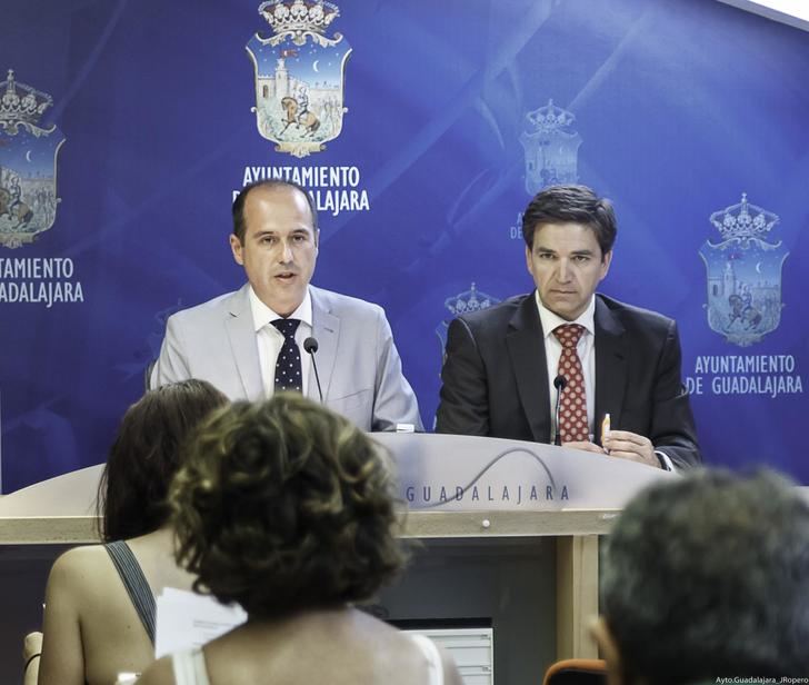 Así es como PSOE y Ciudadanos van a repartirse el Ayuntamiento de Guadalajara