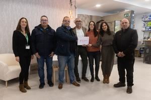Baño y Jardín, Porticada y Aluminios Villaverde, ganadores del concurso Escaparate en Rosa