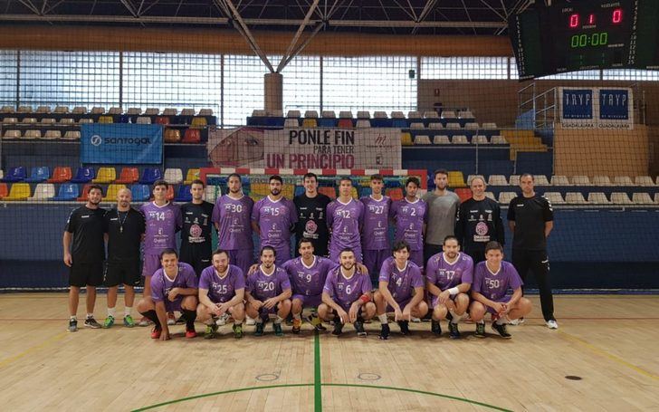 El primer amistoso del Quabit BM Guadalajara se salda con la lesión de Víctor Montoya