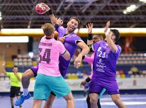 Buena imagen del Quabit ante un arrollador Barça