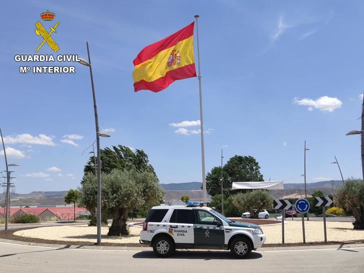 La Guardia Civil investiga a una persona y detiene a otras 4 en Azuqueca por robo con violencia e intimidación, detención ilegal y apropiación indebida