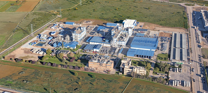 La escasez de chips semiconductores obliga a BASF a activar un ERTE para su plantilla de Marchamalo