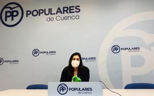 PP-CLM : La única solución que ha puesto sobre la mesa Emiliano García Page es que está dispuesto a dar mantas para que la gente no pase frío en las terrazas, pero se niega a dar ayudas