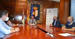 Eusebio Robles se reúne con Alfonso Guijarro, director del BNI para conocer el trabajo colaborativo de más de un centenar de empresas de Guadalajara