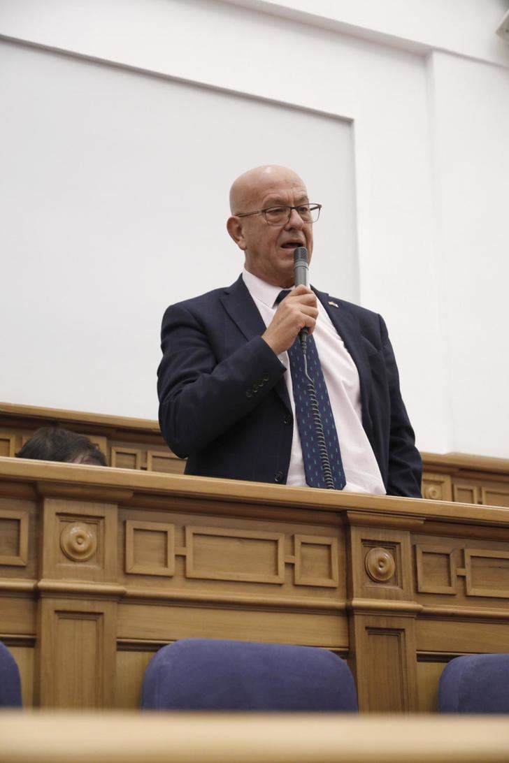 El PP avisa a Page que los ganaderos están 