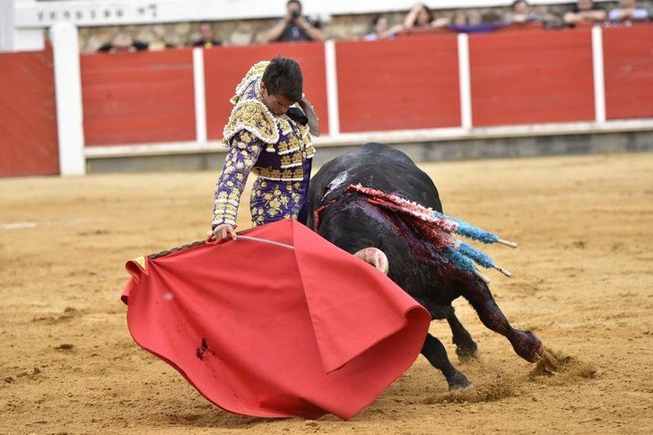 Morante y Talavante consiguieron sumar un trofeo a su esportón en la Tradicional Corrida de Primavera de Brihuega