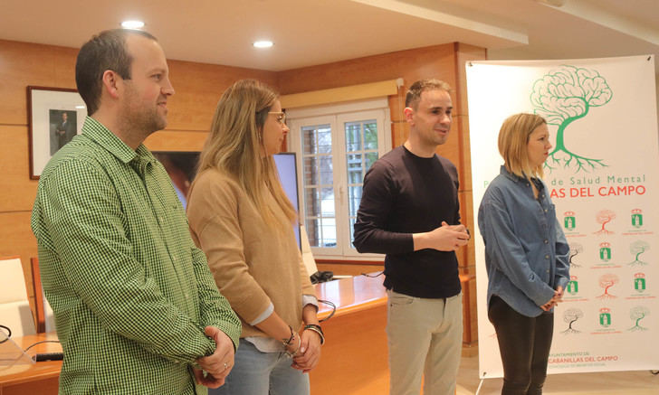 Salinas inaugura el nuevo taller de «Gestión emocional», que ya se imparte en el Ayuntamiento de Cabanillas