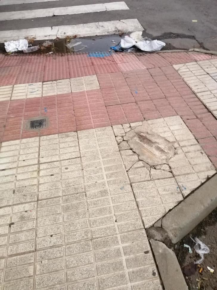 IU de Azuqueca denuncia el abandono y la dejadez del Ayuntamiento en el barrio de Los Pobos