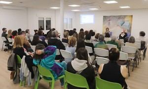 «Los mundos de Carely» cierra el carrusel de presentaciones literarias de los últimos días en la Biblioteca de Cabanillas