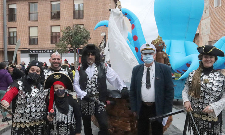 El Carnaval volvió a las calles de Cabanillas con un magnífico desfile