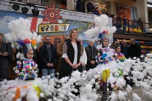 El bulevar de Entrepeñas se llenó de color con el desfile infantil del Carnaval