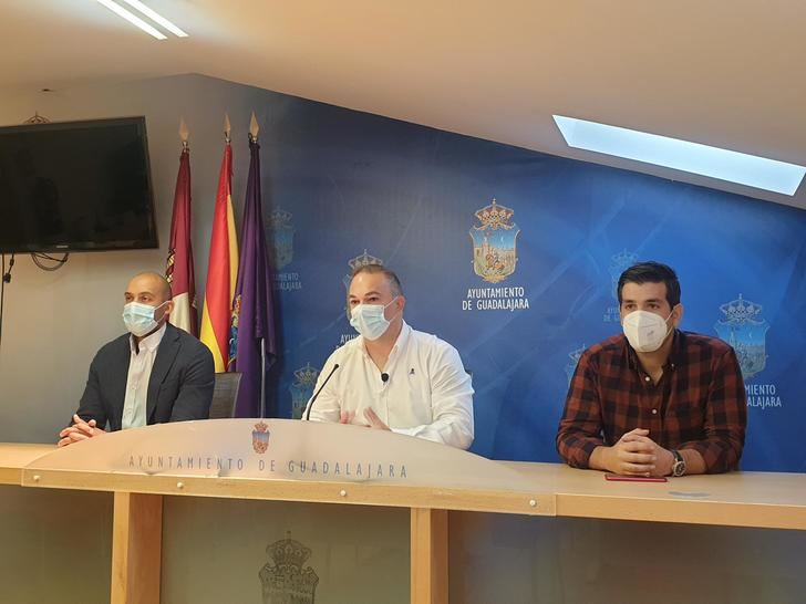 Carnicero dice que Rojo está reconociendo que el Ayuntamiento de Marchamalo NO pagaba lo que debía