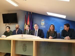 Denuncian la cacería política del socialista Alberto Rojo, quedando "más que probado que no se incurrió en ninguna ilegalidad una vez finalizada la Comisión del Mercado de Abastos