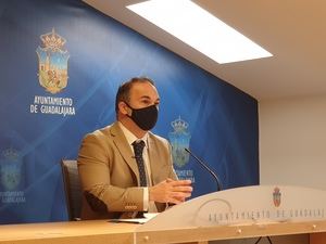 El PP lamenta que comience el verano sin que Alberto Rojo haya adjudicado la operación asfalto del Ayuntamiento de Guadalajara