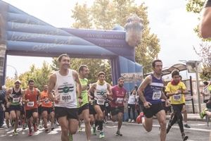 Cerca de 600 personas participan en la IV Carrera solidaria Mizu a favor de Apanag