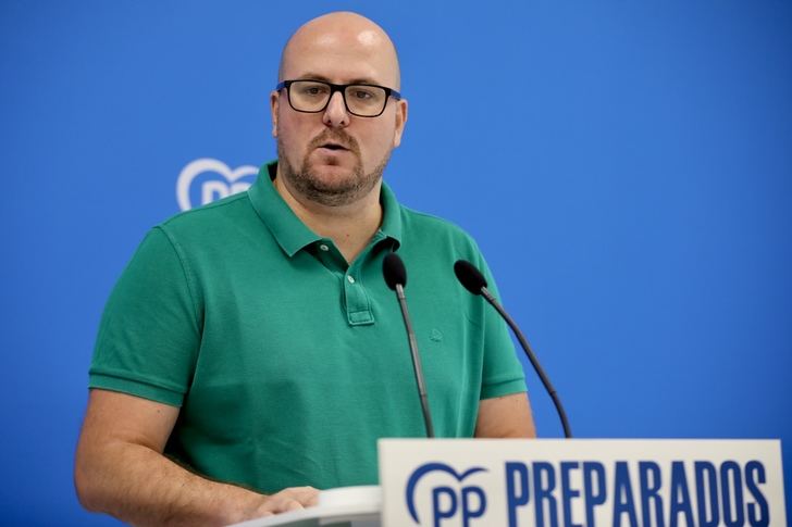 Castillo acusa al PSOE de Sánchez y Page de relativizar y endulzar la corrupción socialista al allanar el terreno para indultar a Griñán