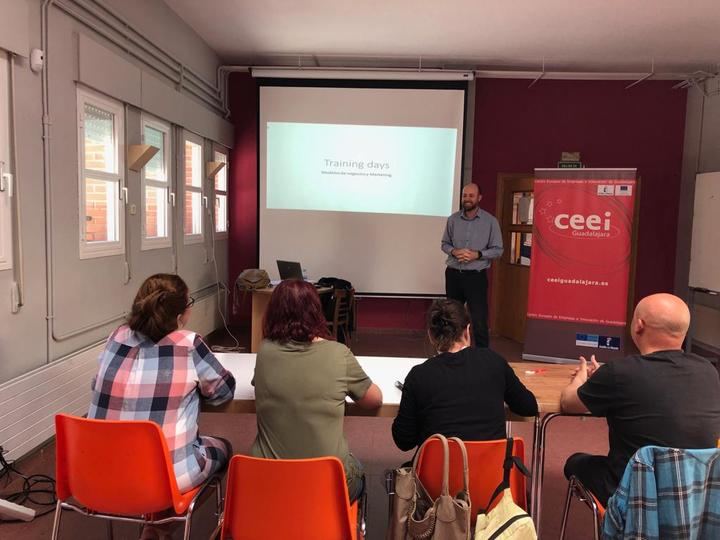 El CEEI de Guadalajara imparte en El Casar un nuevo ciclo de training days