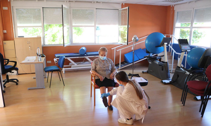Abierto un proceso de selección para fisioterapeuta en el Centro de Día de Mayores de Cabanillas
